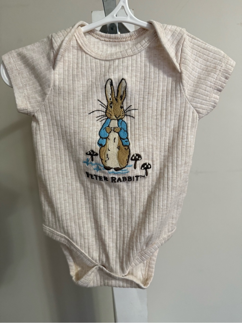 New Peter Rabbit Bodysuit - Picture 4 of 8